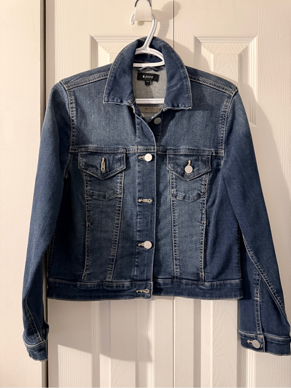 Reitmans denim Jacket size medium